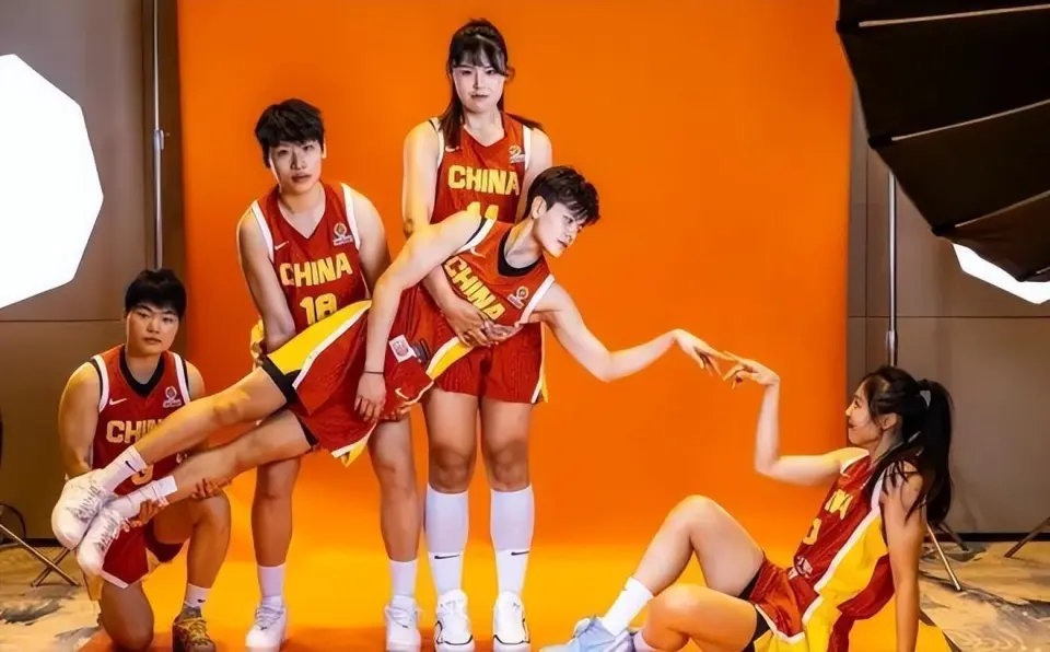 开云体育下载网址-宫导任命新扛旗人！24岁出任国家队队长，球迷：还是王思雨最合适