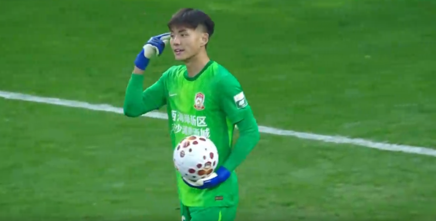 开云-中超争议判罚！莱昂纳多进球被吹，李昊罕见暴怒，挤地铁战术失败